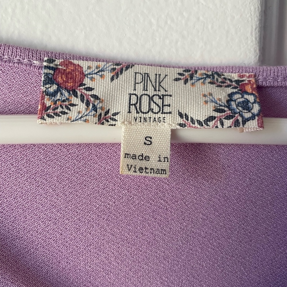 Pink Rose Women’s Casual Short Sleeve Shirt Size Small Color Purple - Picture 3 of 5